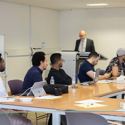 An Introduction to R Statistical Computing and Graphics 5th June